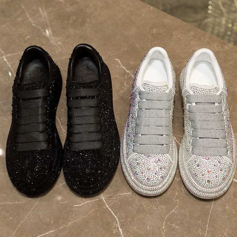 New Spring Women Crystal Shoes Thick Soled Sneakers Color Crystal Trend Sneakers White Silver Shoes Shining Shoes 35-42 M250303