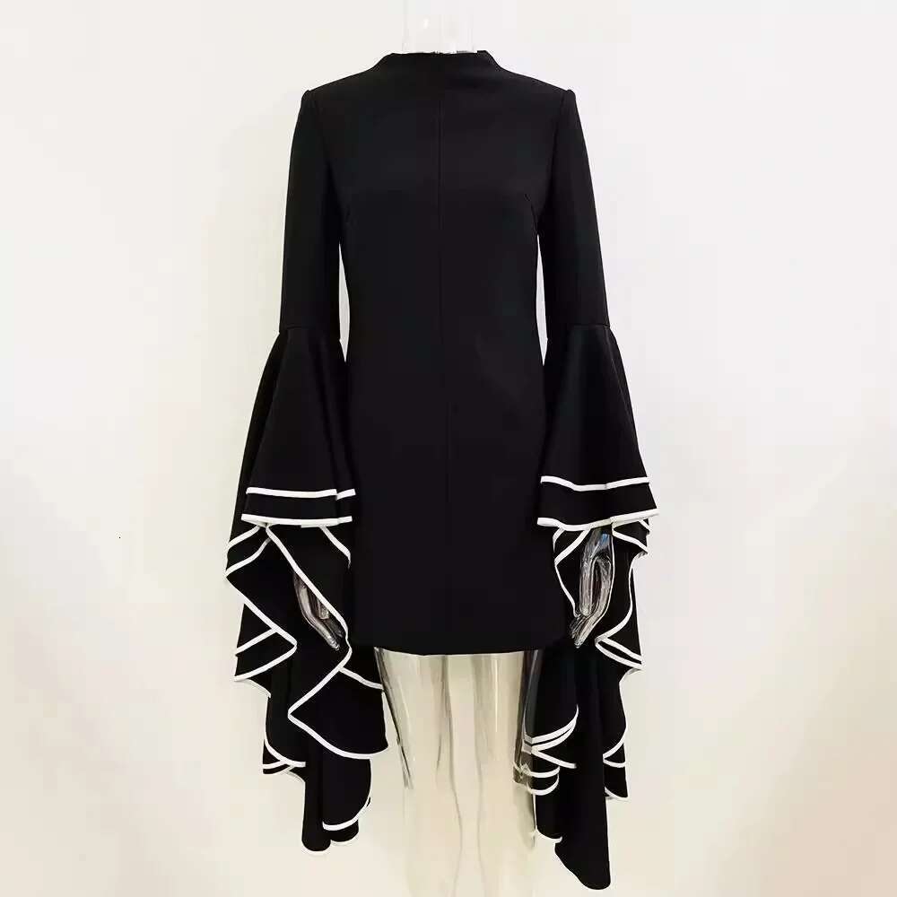2023 New Design Slimming Fashionable Elegant Dress Gown With Exaggerated Large Lotus Leaf Sleeves Waist-Fitted For Europeans