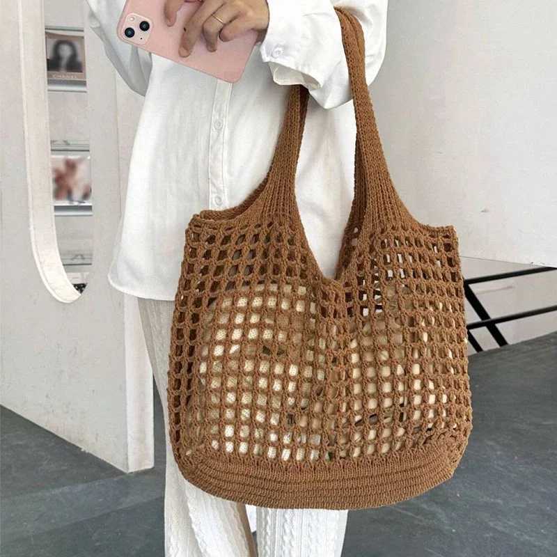 New Arrival Fashion crocheted womens bag summer beach handbag Lafia fashion handbag grass bag Bohemian womens knitted shoulder bag T250303