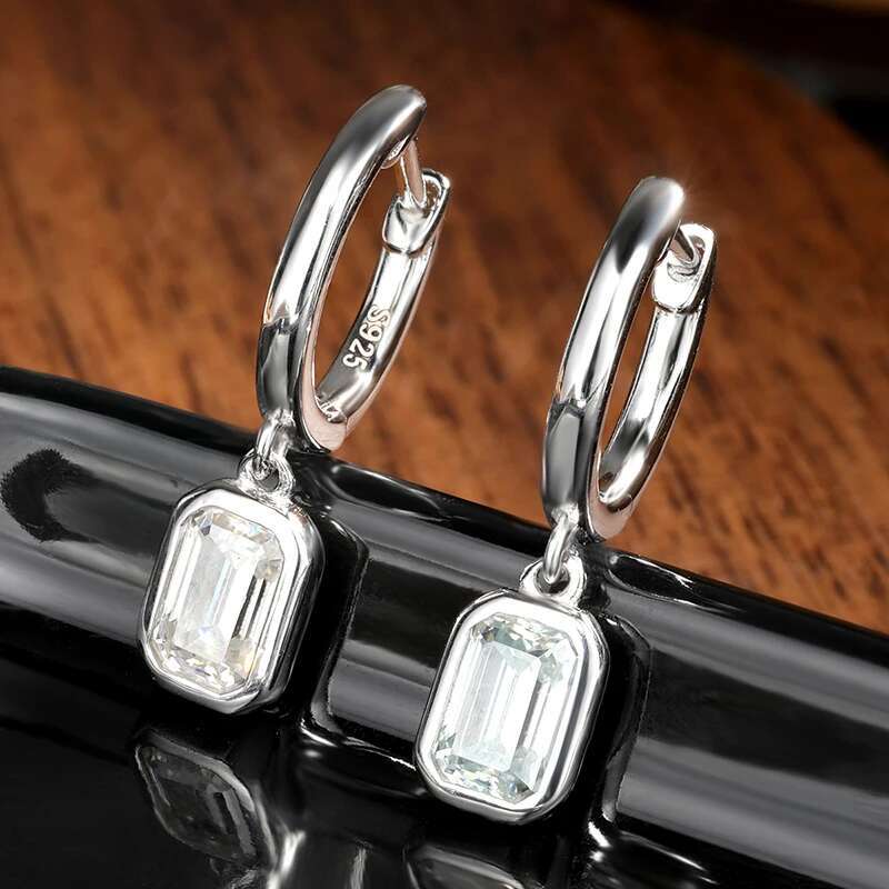 KNOBSPIN D VVS Emerald Moissanite Earrings for Women GRA Certified Solid Sier Plated White Gold Hoop Drop Earring