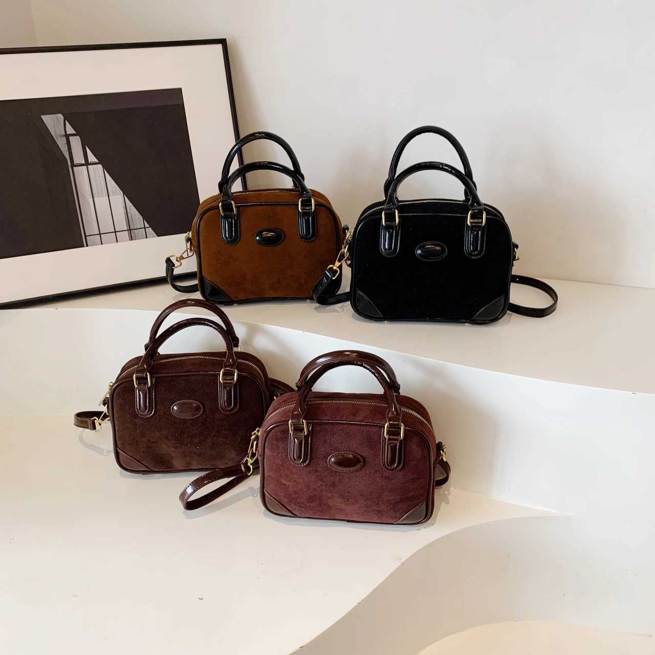 Retro matte hand-held bowling bag for women 2024 autumn new style simple casual shoulder bag high-end crossbody bag Y250303