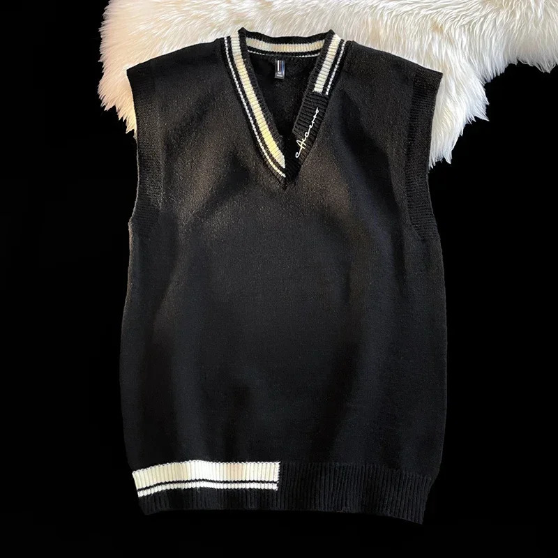 Sweater Knit Vest for Men Autumnwinter Preppy Vneck n with Loose Fashion Trend 250618