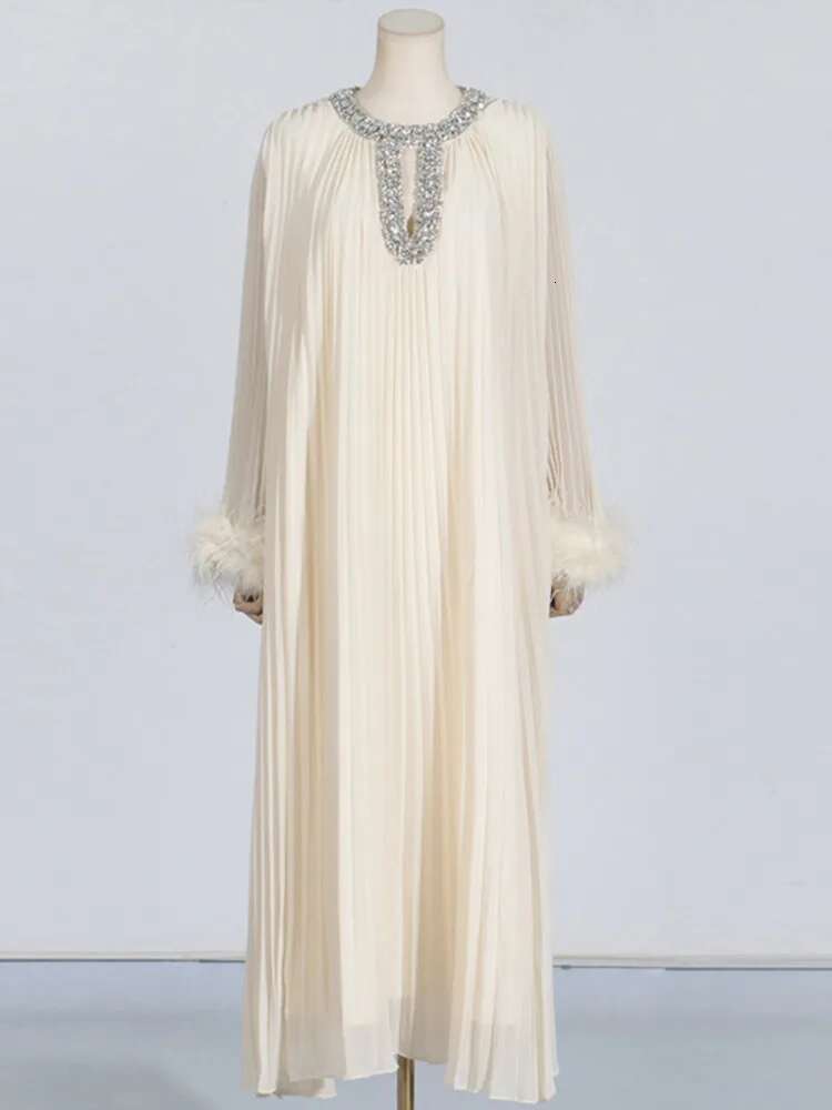 LANMREM 2025 Spring New Women's Dress Dias Spliced Collar Feather Design Sleeves Long Dresses Elegant Clothing 32C1914