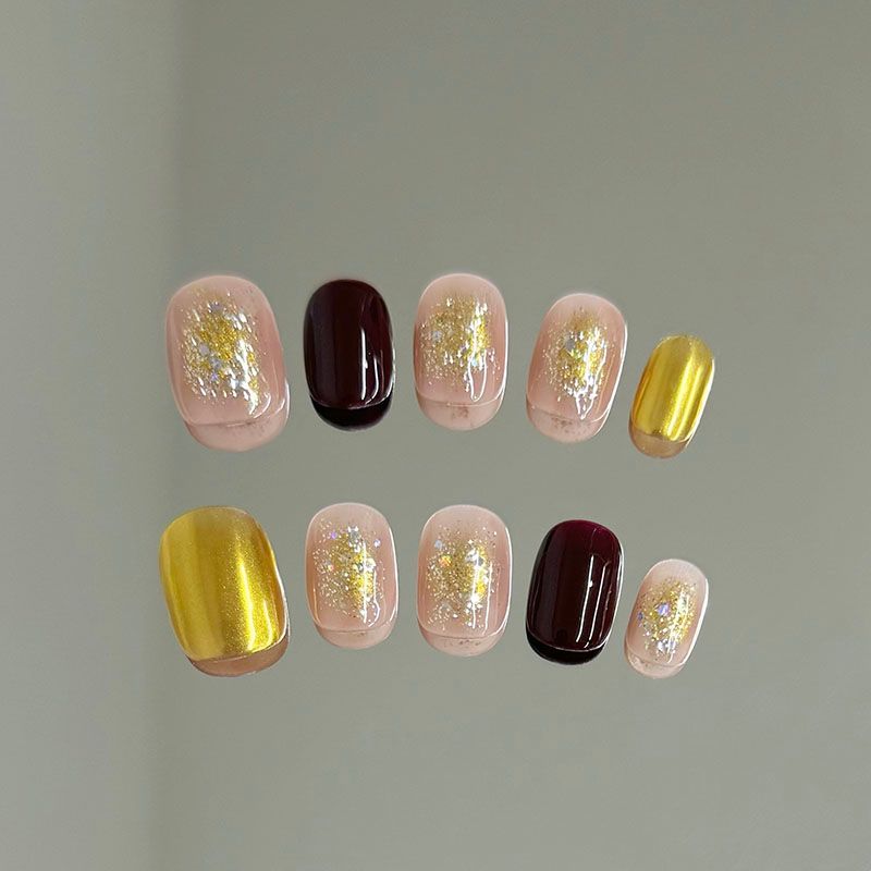 Manufacturer wholesale Autumn color contrast short square false nail is still wearable with adhesive simple set