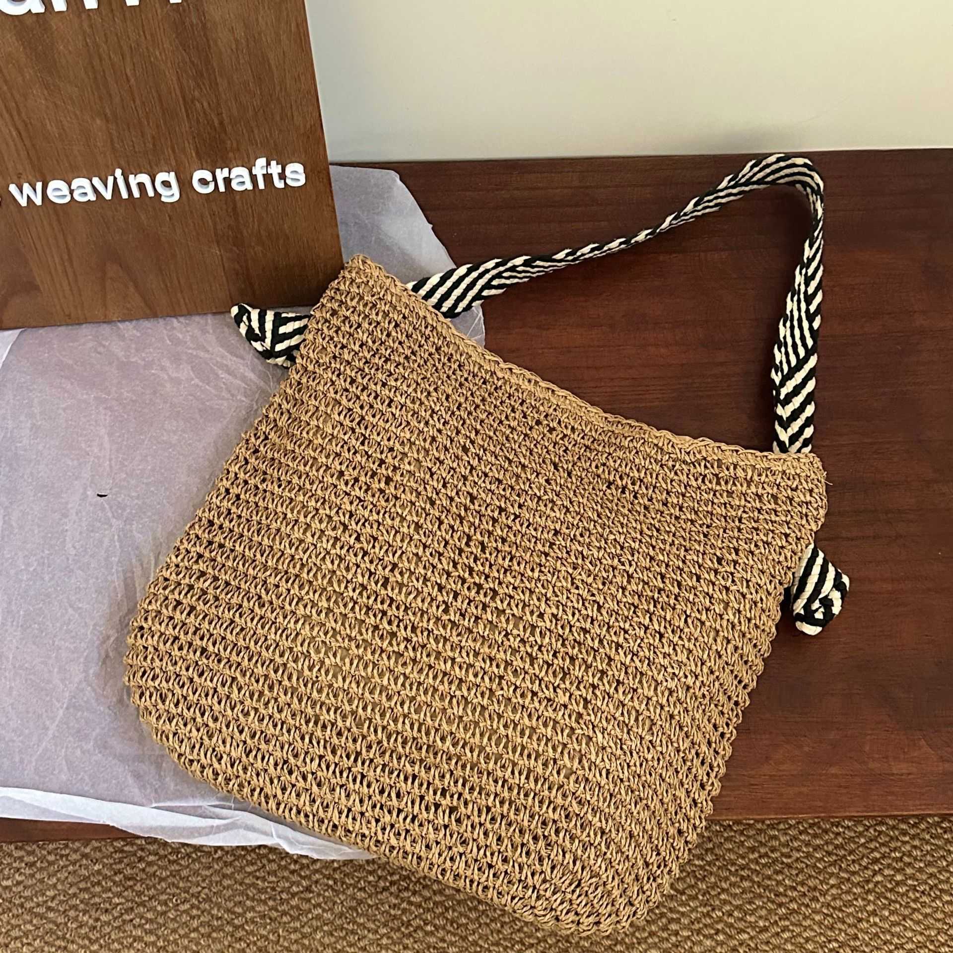 Straw woven bag, woven bag, handmade single shoulder woven women's bag, versatile, niche fashion handbag, shoulder bag