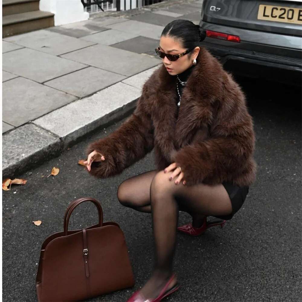 Fashion Girls Brown Fluffy Short Faux Fox Jacket Women Winter 2024 Hot Brand Thick Warm Eco Fur Coat Female