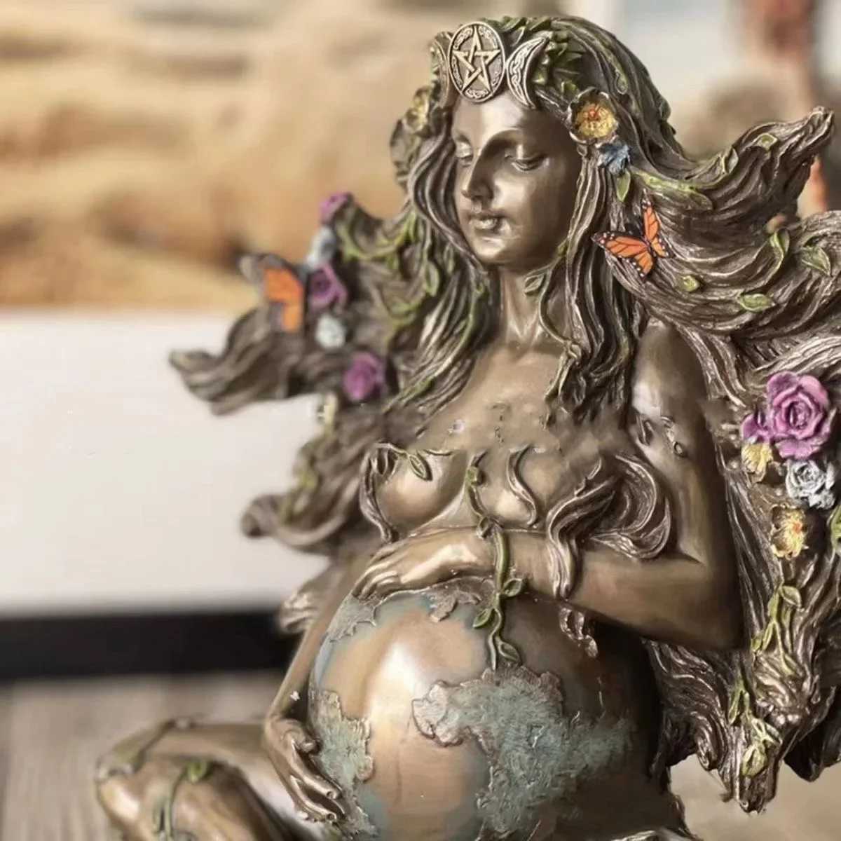 High Quality Gaia Fairy and Butterfly Decorate Buddha Statue Mother Earth Statue Goddess Healing Chakra Meditation T250303