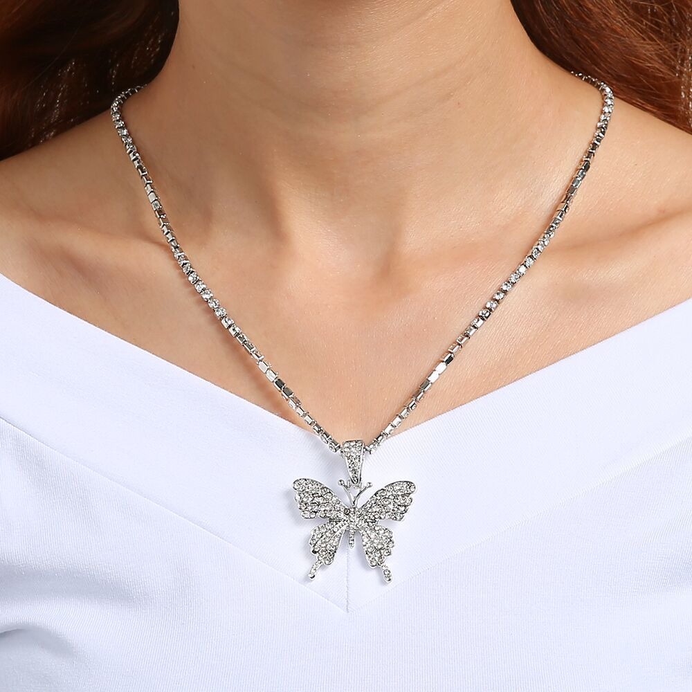 Women's Elegant Single Layer Rhinestone Butterfly Pendant Necklace with Claw Setting