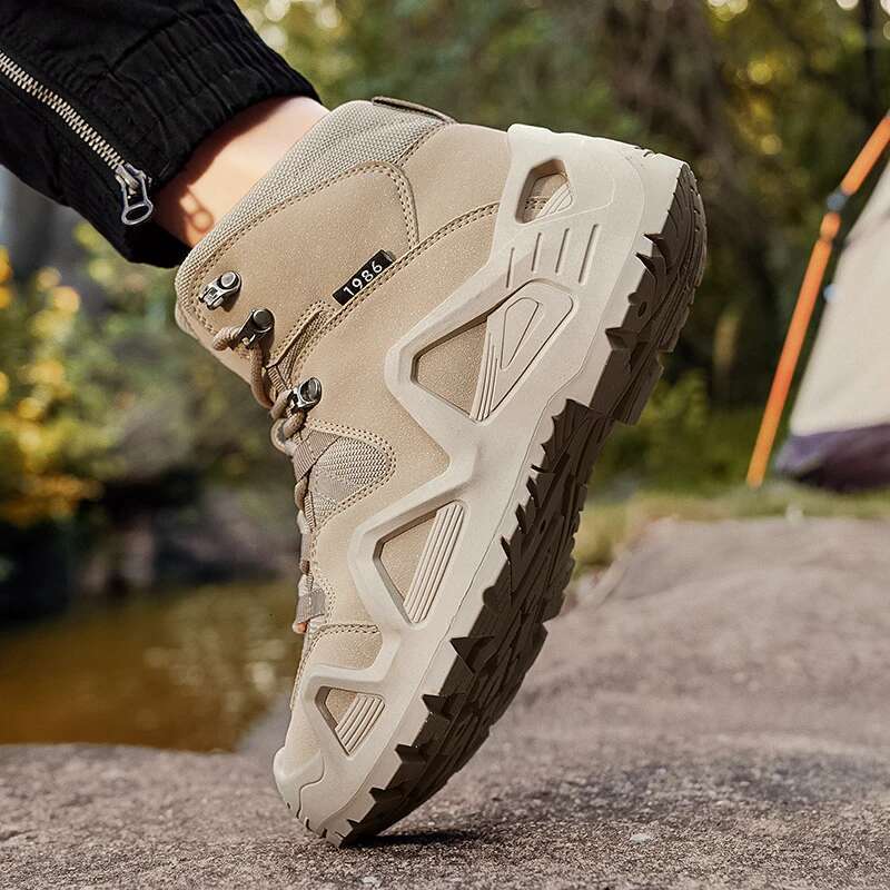 Men's Outdoor Hiking Anti Slip Training Work Green Thick Soled Sports Shoes 2025 New Autumn and Winter Boots