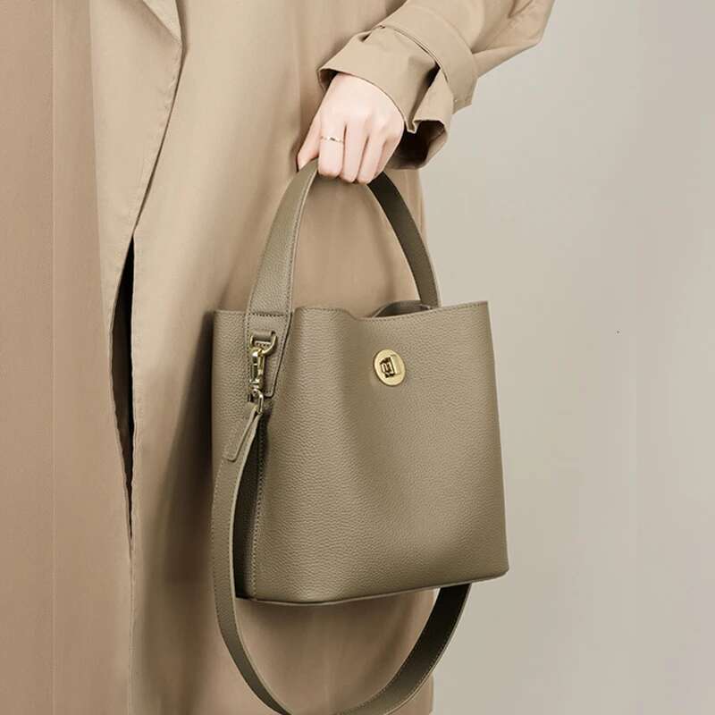 Cowhide Genuine Leather Bucket Small Shoulder Crossbody Bags For Women 2025 Trend Designer Top Handle Ladies Handbags