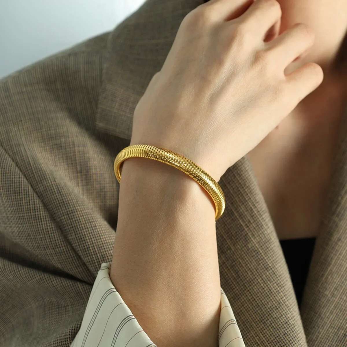 Stainless Steel Texture Flex Snake Chain Cuff Gold Plated Wide Bracelet Bangle Fashion Jewelry Women Gifts