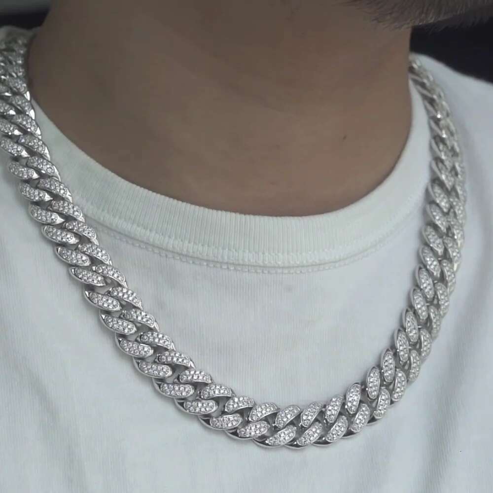 Sterg Sier Vvs d Color Hand Set Moissanite Hip Hop Cuban k Chain Custom Necklace for Men in Exclusi with Certificate