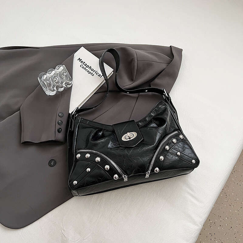 Personalized Motorcycle 2025 New Fashionable Large Capacity Willow Nail Tote Heavy Industry Western Style Single Shoulder Underarm Bag