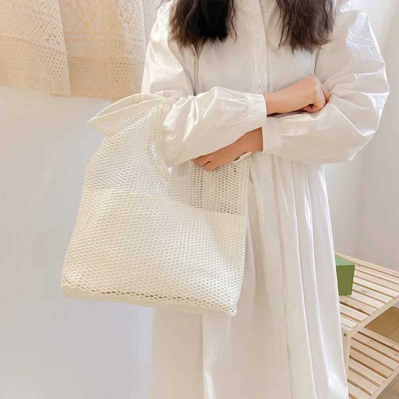 New Arrival Womens handbag summer classic shopping bag cute style womens beach bag simple design large handbag T250303