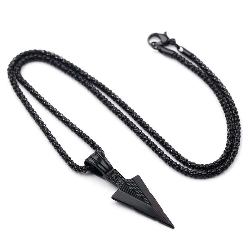 2022 Sier Color Retro Personality Black Triangle Arrowhead Necklace Pendant Niche Style Punk Jewelry Party Gift For Men And Wo