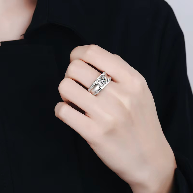 Men's 1ct silica ring with large stamp