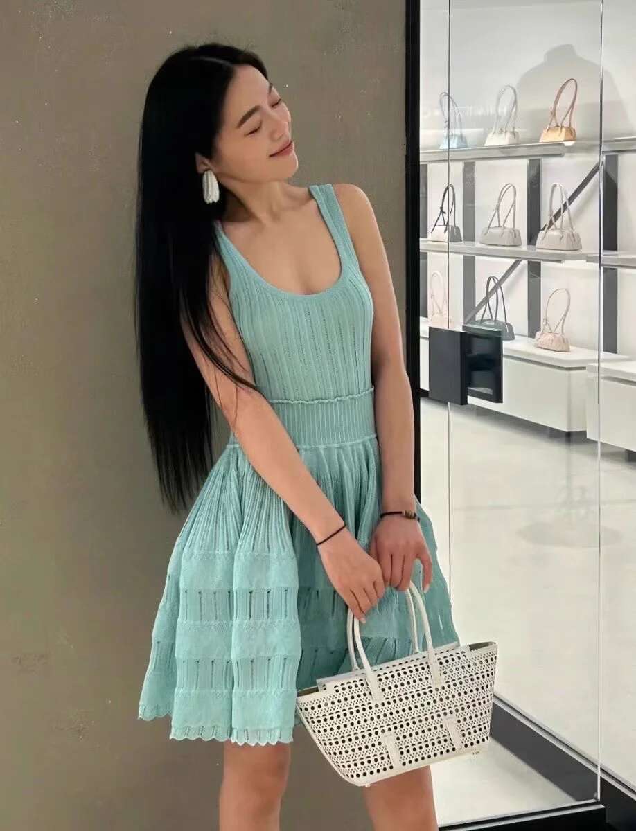 Six Colors High-End 2024New Short Women's Summer French Style Exquisite Design Sense Niche Sleeveless Vest Ing Dress
