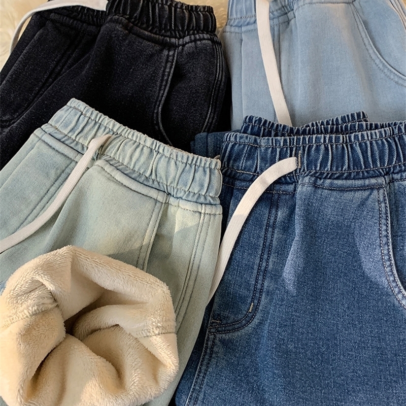 Winter Mens Jeans Korean Fashion Fleece Liner Thick Warm Straight Denim Pants Washed Cotton Retro Blue Wide Leg Jean Trousers w250210