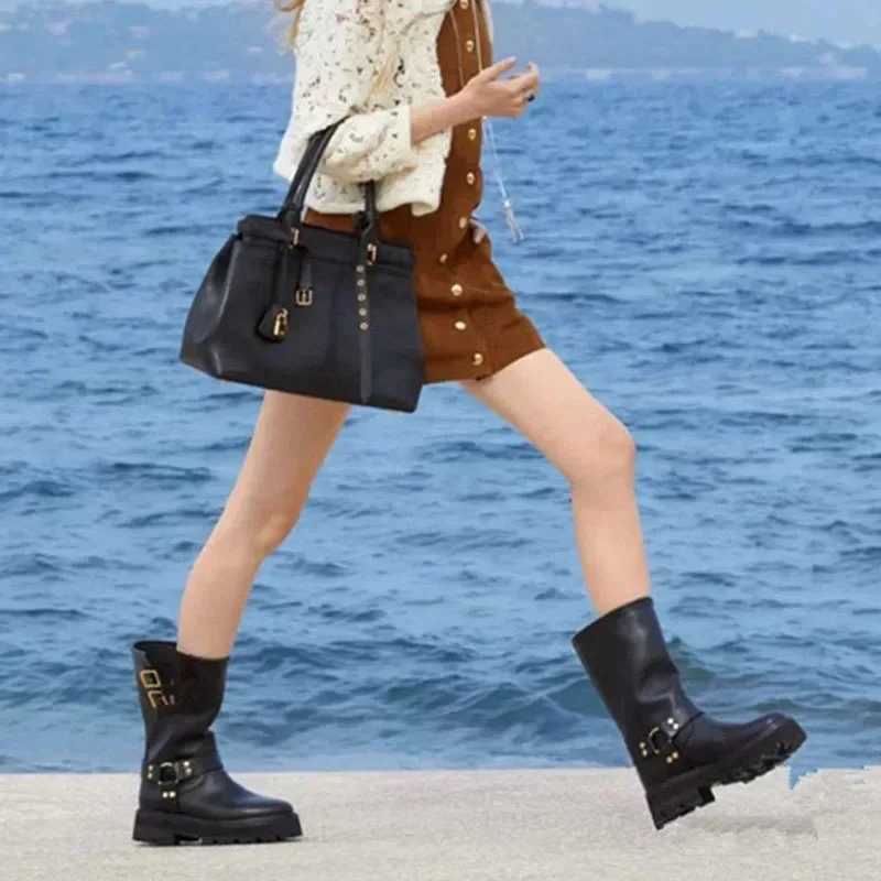 Luxury Brand Designer Belt Buckle Boots Women 2024 New British Style Thick Heel Ankle Boots Winter Fur Warm Chunky Boots Female Z250303