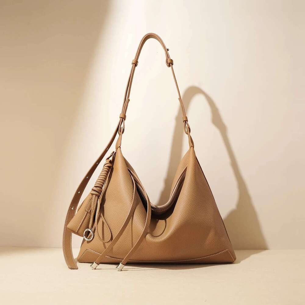 Women's Underarm Hobo Simple Design Large Capacity Commuting Tote Bag Fashionable Shoulder Bag Ladies Bags