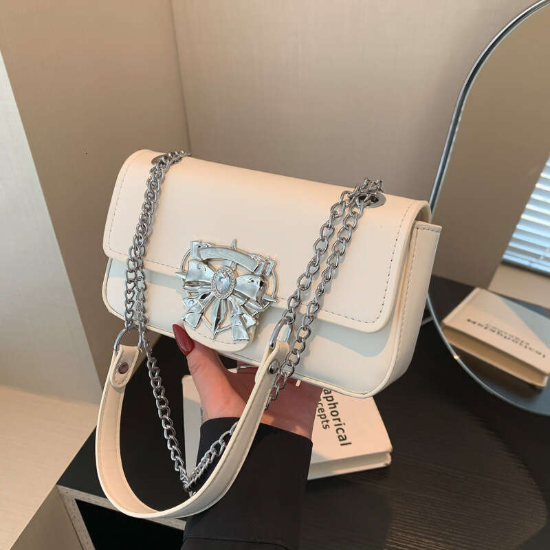Niche Design for Women 2025 New Fashionable Single Shoulder Crossbody with Advanced Sense, Casual Simplicity, Handheld Small Square Bag