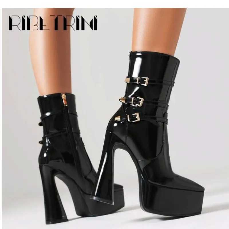 High heeled womens combat boots bulky toe ankle Platfom shoes trend luxury fashion cool elegant design womens boots Z250303