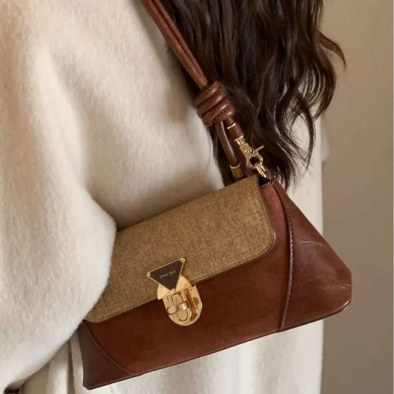 Law Stick Women's High-End Crossbody Bag, 2025 New Popular Retro Armpit Bag
