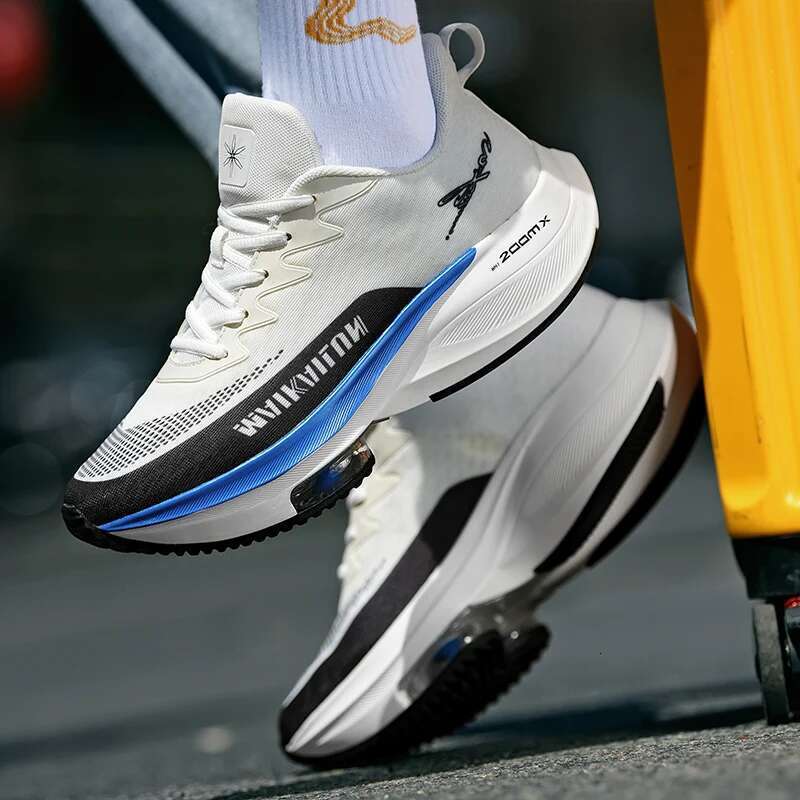 New Trend Air Cushioning Running for Men Indoor Gym Sneakers Mesh Breathable Sport Tick Sole Walking Shoes