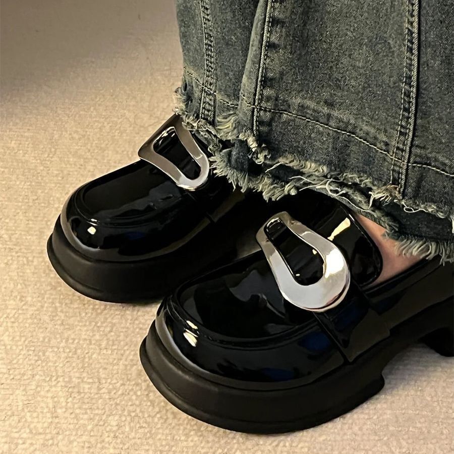 Thick Soled Round Toe Small Leather For Women, 2024 Autumn New Style French Sweet And Cool Mary Jane Shoes, Black Metal Le Fu Shoes