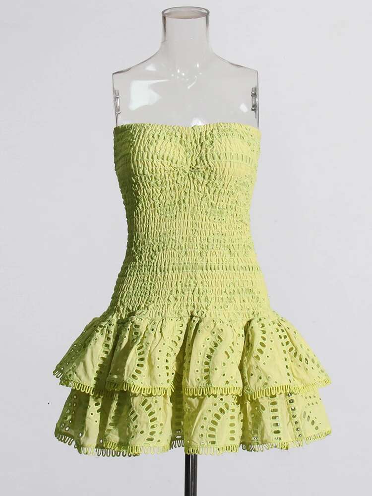 TWOTWINSTYLE Designer Mini A E Dresses Strapless Sleeveless High Waist Spliced Ruffles Hem Elegant Slimming Dress Female New