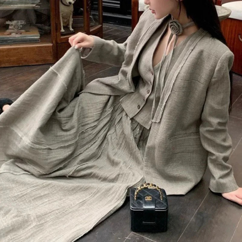 BJTZ Gray Lowkey Highend Style Exudes A Slimming And Casual Temperament Fashionable Niche Outerwear Three Piece Set 250225