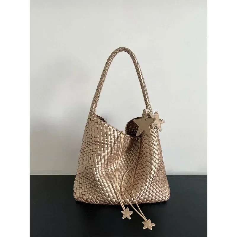 Champagne Woven Tote For Women With Large Capacity And High-End Feel, Hand-Held Bill Of Lading Shoulder Bucket Bag