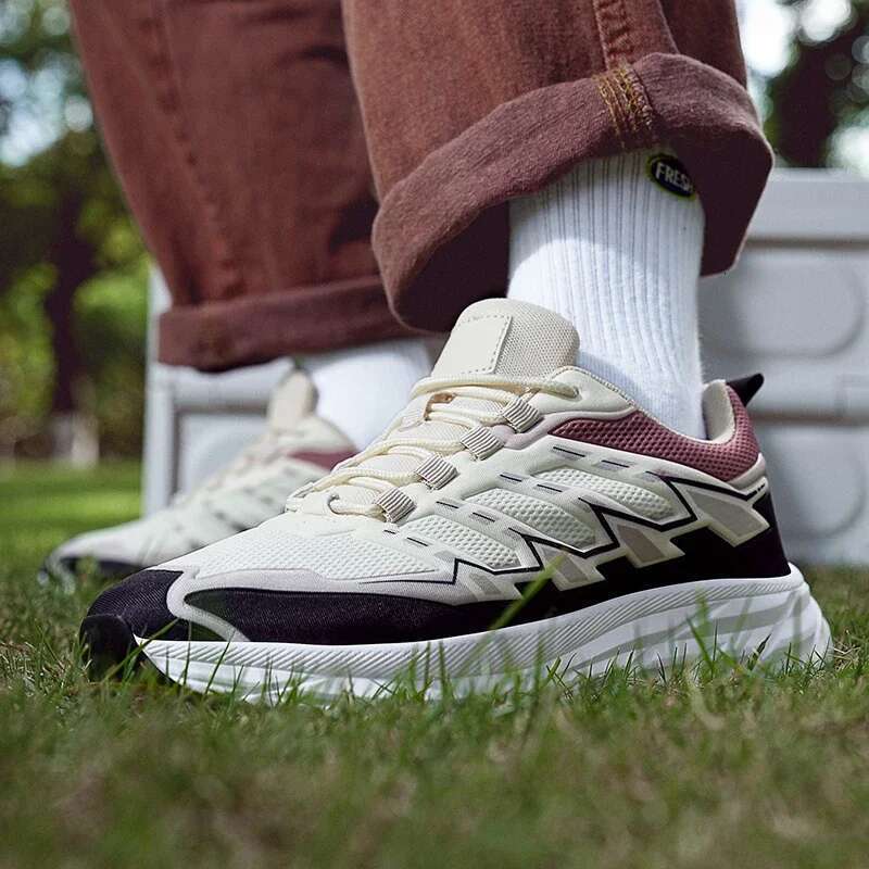 Ultralight Men's Free Trail Running Mesh Breathable Retro Leisure Sneakers Men Summer Jogging Sports Shoes Male Footwear