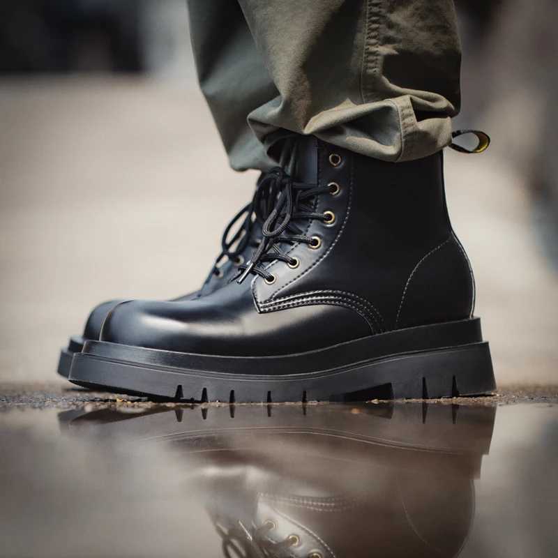 Maden Mens Handmade Cowboy Boots Black Motorcycle Boot British Split Leather TPR Sole Work Safety Boot Mid Outside Shoes Z250303