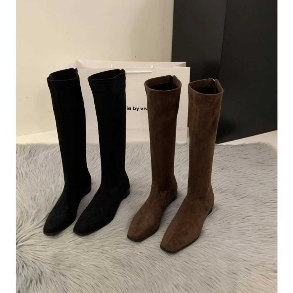 Luxury Designer Vintage Women Knee High Boots Fashion Square Low Heel Shoes Concise Slim On Womens Boots Z250303
