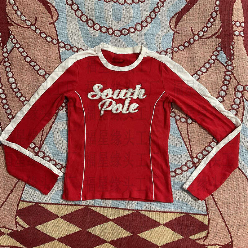 New red long sleeved T-shirt autumn round neck embroidered letter color blocked top