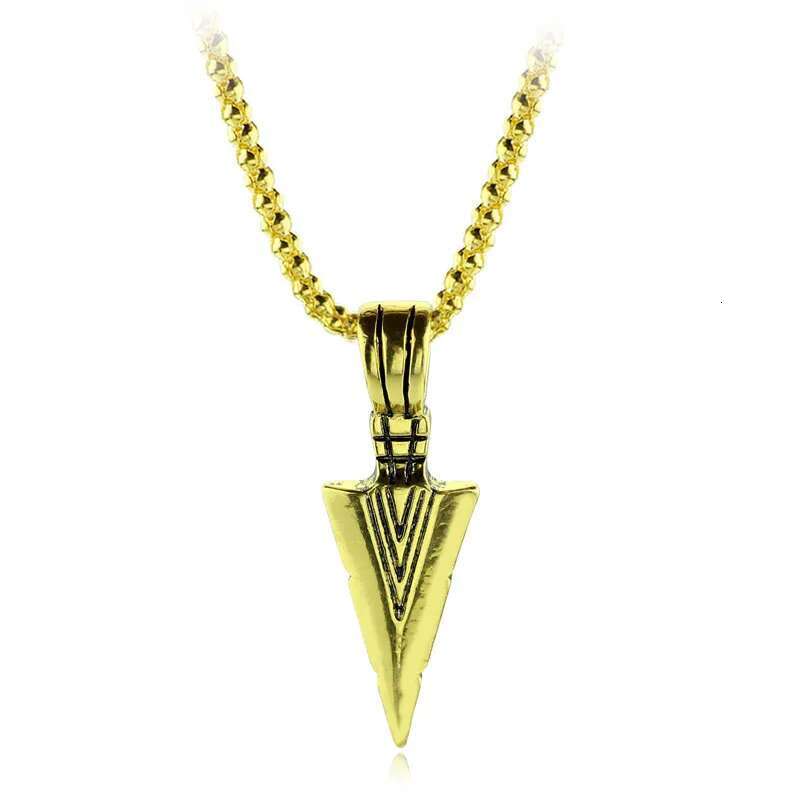 2022 Sier Color Retro Personality Black Triangle Arrowhead Necklace Pendant Niche Style Punk Jewelry Party Gift For Men And Wo