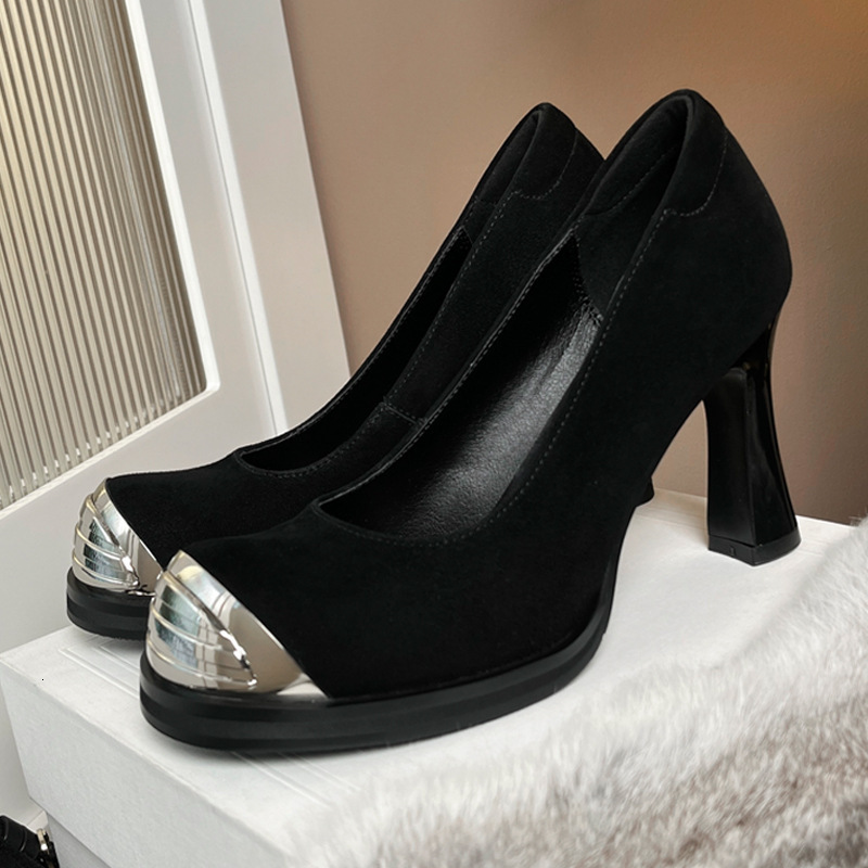 New Style Spicy Girl Temperament Metal Head High Heels Commuting Mary Jane Women's Single Are Not Tired Feet Shallow Mouth Thick Heel Small Leath