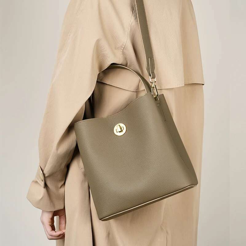 Cowhide Genuine Leather Bucket Small Shoulder Crossbody Bags For Women 2025 Trend Designer Top Handle Ladies Handbags