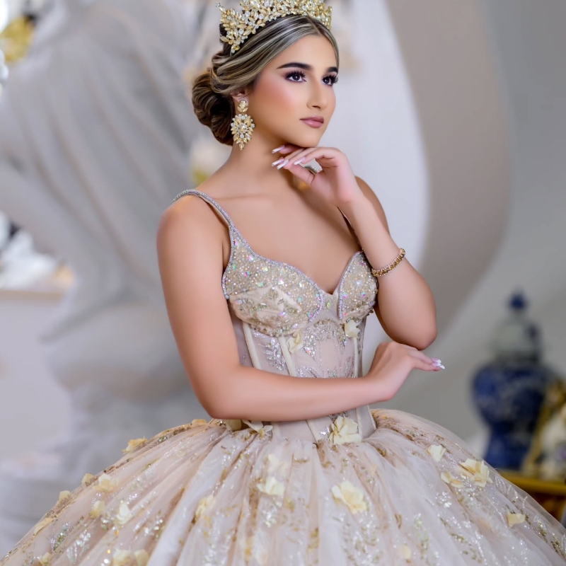 Champagne Shiny Quinceanera Dresses Ball Gown Spaghetti Strap Sequin Applique Flower Beads Tull Corset Sweet 16 Dress Vestidos 15 De Anos
