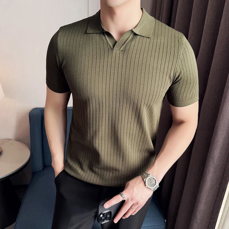 Summer Mens Polo Shirt Spring Style Hollow Breathable Short Sleeve Mens Polo Shirt Slim Fit Lapel Knitted Pullover Shirt 250226