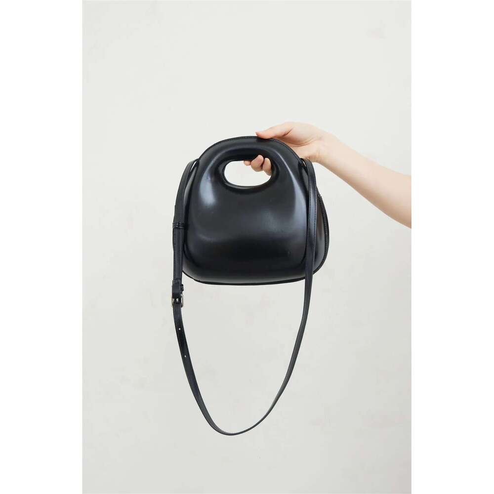 Women's Bags UMI MAO Unique Design Three Dimensional Egg Bag Simple Magnetic Single Shoulder Crossbody Designer Handbags