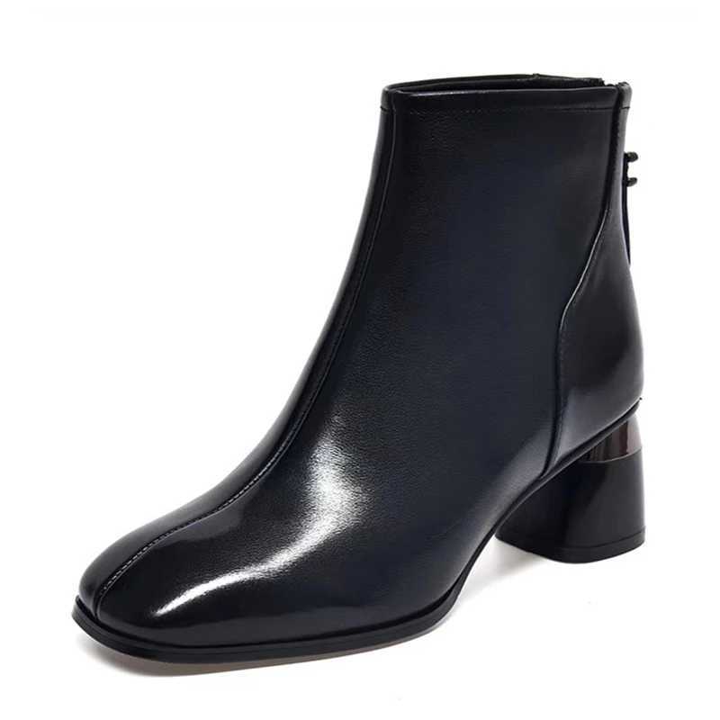 Luxury design square toe high top womens ankle boots leather thick soled high boots autumn and winter plush short boots Z250303
