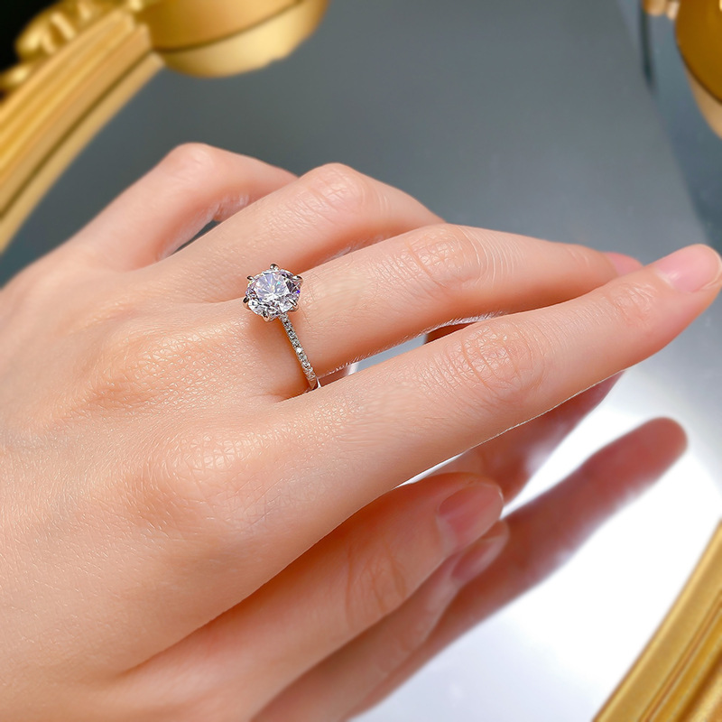 Choucong Brand Classical Six Claw Wedding Rings Luxury Jewelry Solitaire Real 100% 925 Sterling Silver Round White Moissanite Diamond Party Eternity W