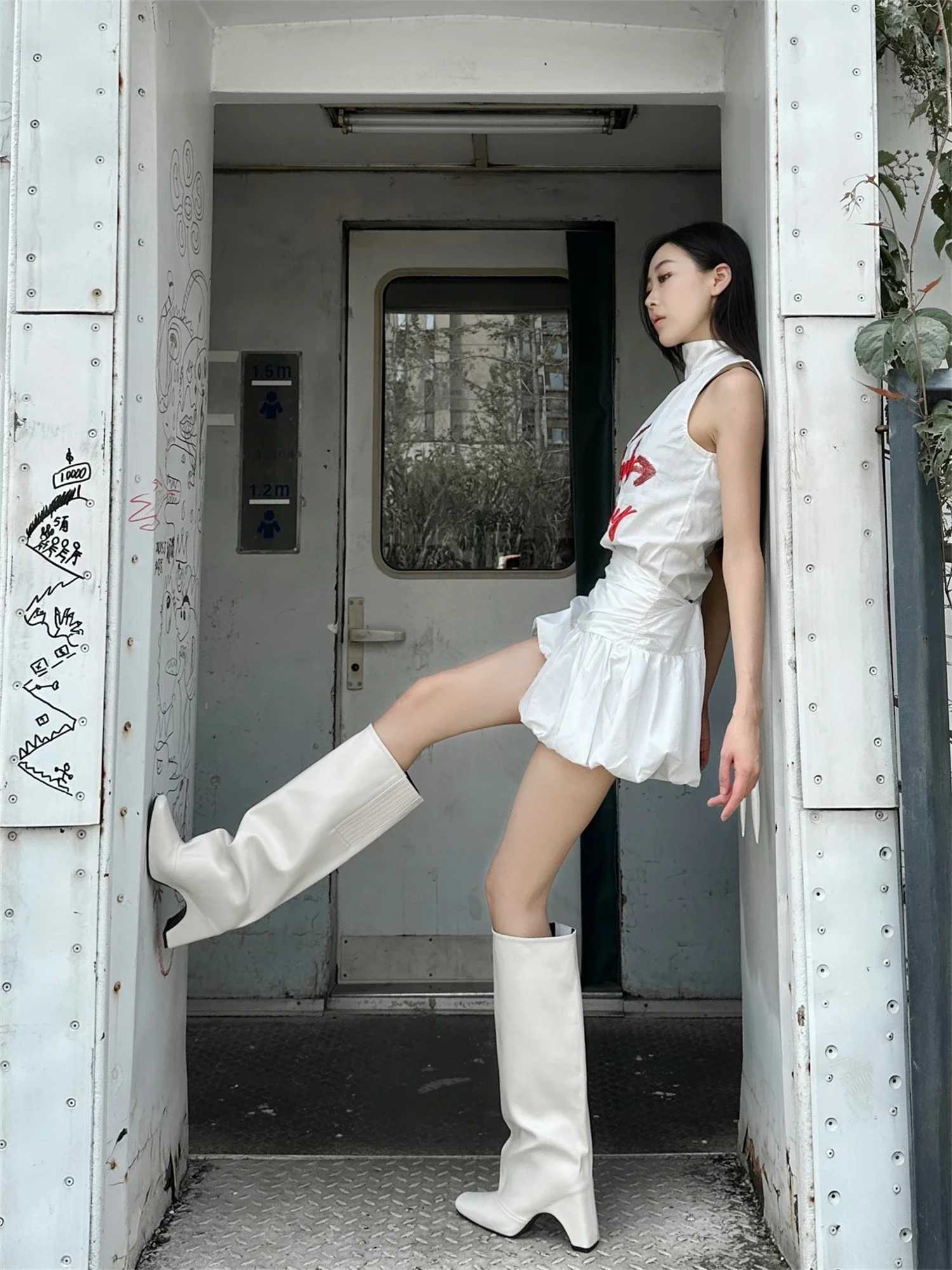 Rubber Bridge Knee High Boots Santiago Black Red White Silver Artificial Leather New Square Toes Fall Luxury Brand Womens Boots Z250303