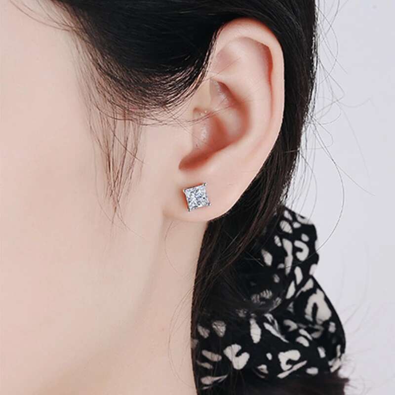 Princess Cut 2CT Dia Test Passed Rhodium Plated Sier D Color Moissanite Stud Earrings Jewelry Couple Gift