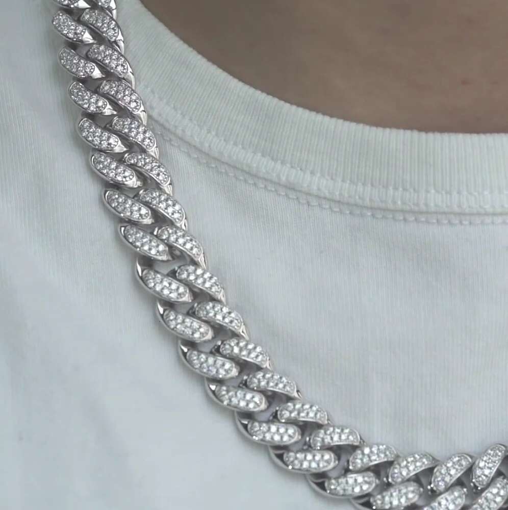 Sterg Sier Vvs d Color Hand Set Moissanite Hip Hop Cuban k Chain Custom Necklace for Men in Exclusi with Certificate