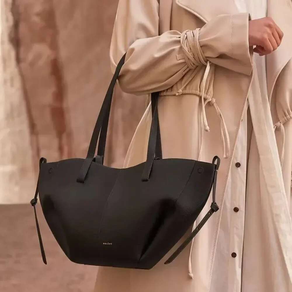 Bag Retro Bucket Handbag Small-Capacity Underarm Tote Bags Fashion Elegant Classic Wings Women Accessories Lady Gifts