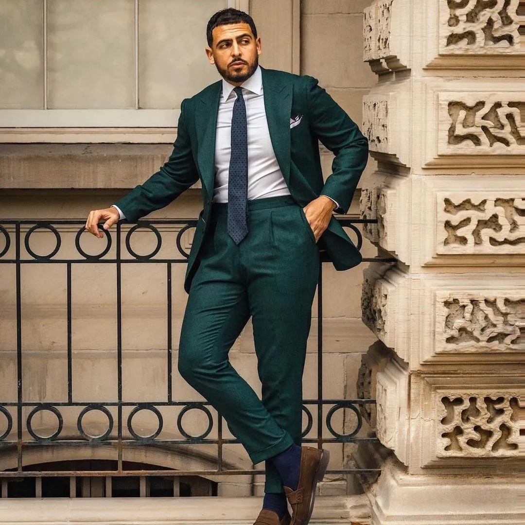 Dark Green Men Suits Garden Wedding Tuxedos Peaked Lapel Two Buttons Trim Fit Groom Wear Prom Party Blazer Jacket And Pants