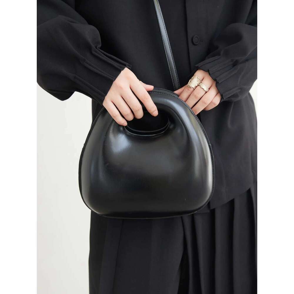 Women's Bags UMI MAO Unique Design Three Dimensional Egg Bag Simple Magnetic Single Shoulder Crossbody Designer Handbags